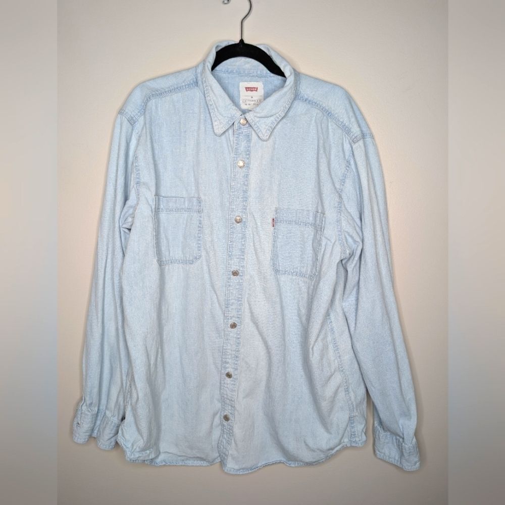 Levi's Denim Button Down Shirt sz XL